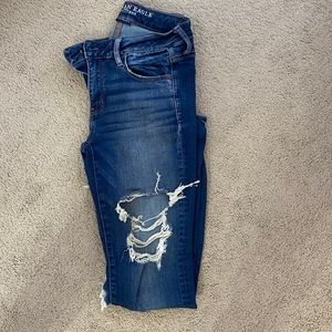 American Eagle Dark Distressed Skinny Jeggings Low Rise “Super Stretch X”